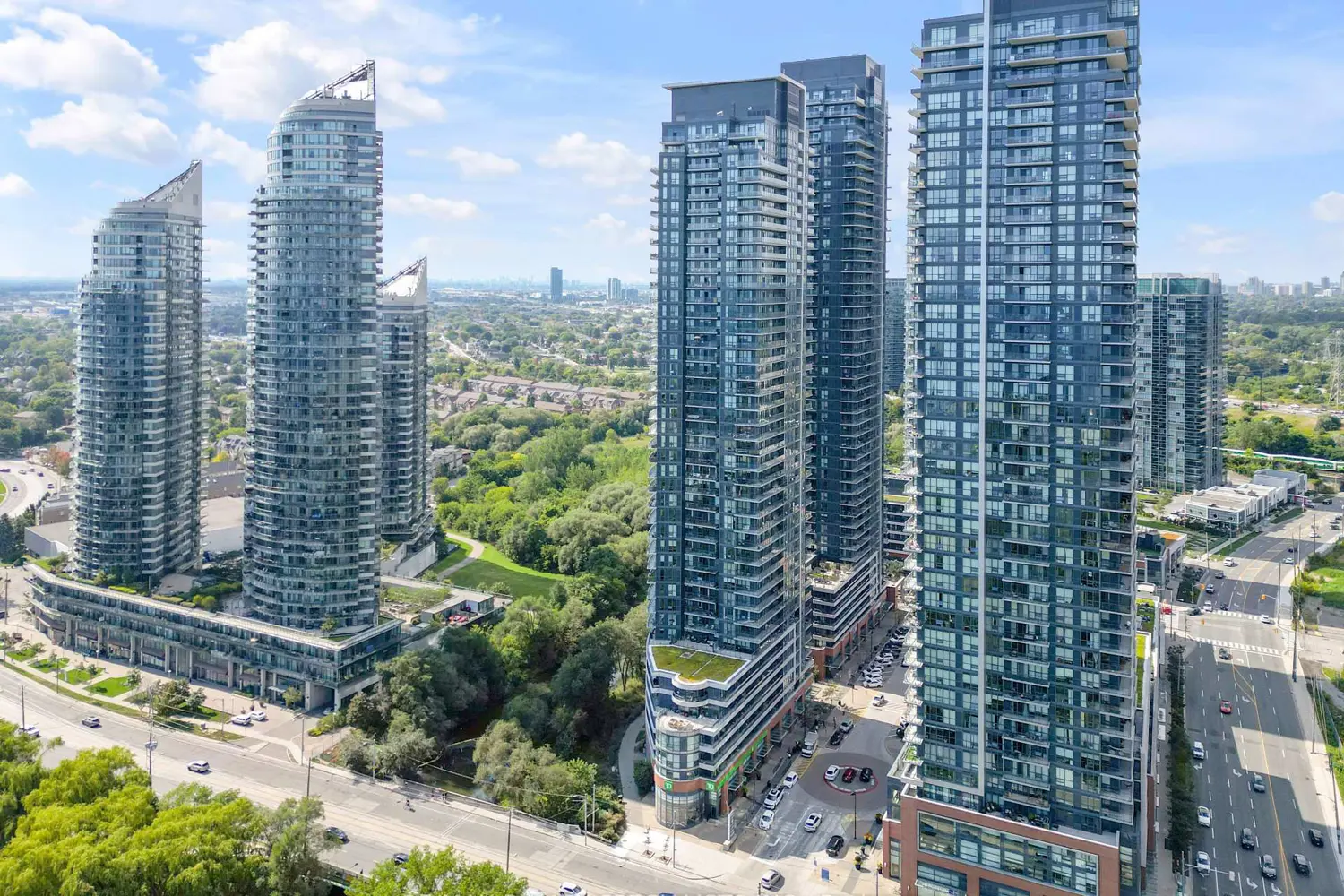 Additional image 17 of 2212 Lake Shore Boulevard 4304