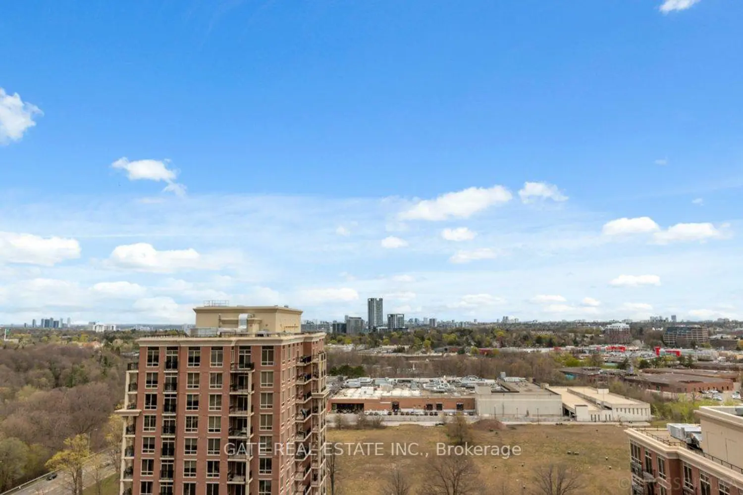 Additional image 10 of 20 Inn On The Park Drive 1730