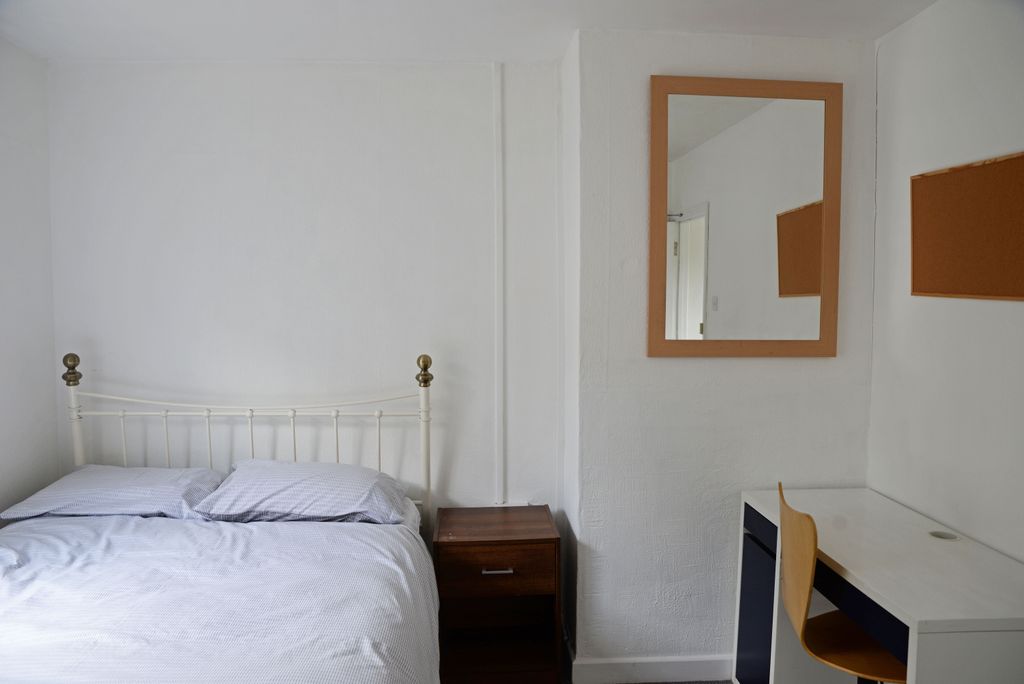 Additional image 4 of 4 bed terraced house to rentSaracen Way, Penryn TR10