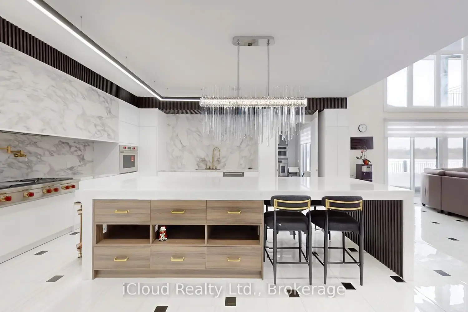 Additional image 7 of 674525 Hurontario Street