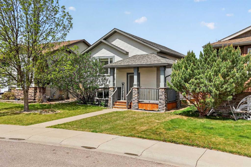 Additional image 3 of 801 Mt Sundance Lane W, Lethbridge, AB, T1J 0T0