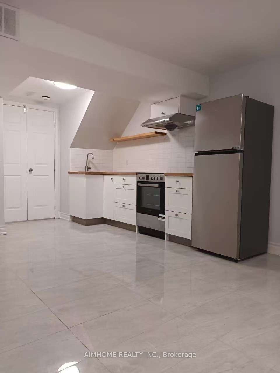 Basement-2304 Keele Street, Toronto, ON, M6M 3Z8