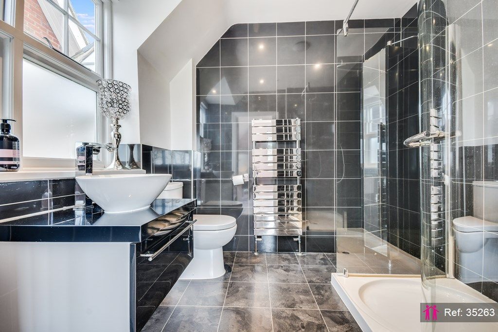 Additional image 3 of 5 bed detached house to rentRoundwood Avenue, Brentwood CM13