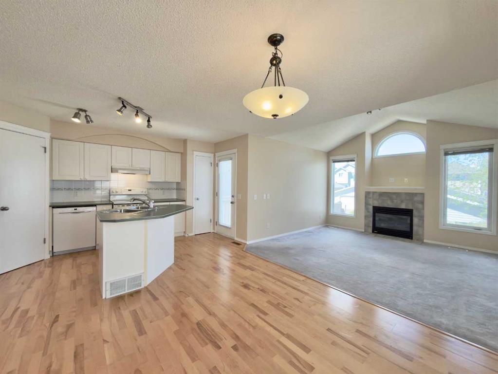 Additional image 3 of 206 Tuscany Drive NW, Calgary, AB, T3L 2C4