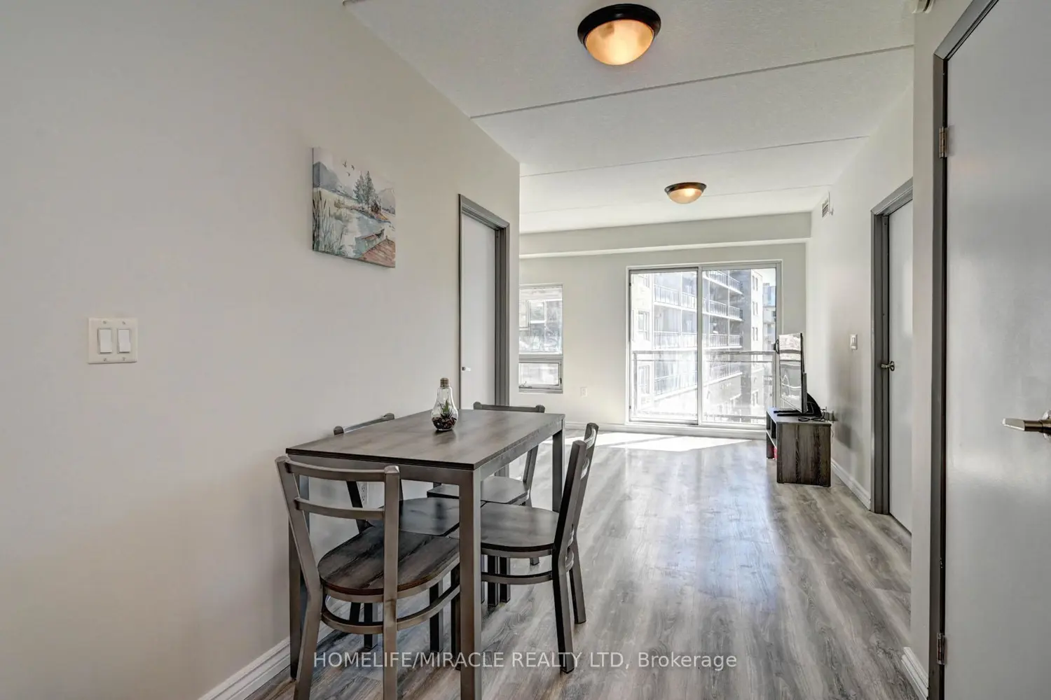 275 Larch Street 209F photo 3