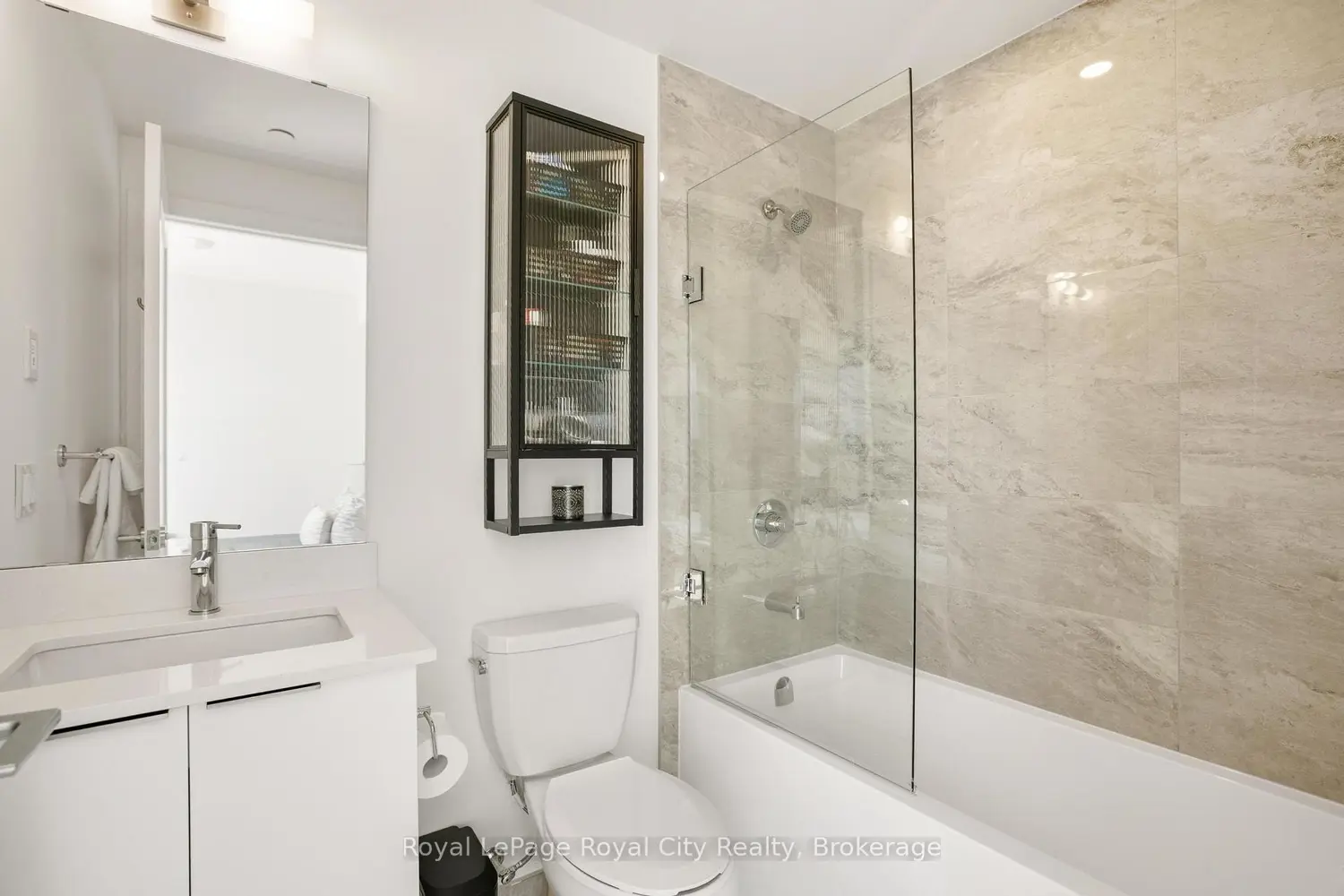 Additional image 7 of 3071 Trafalgar Road 604