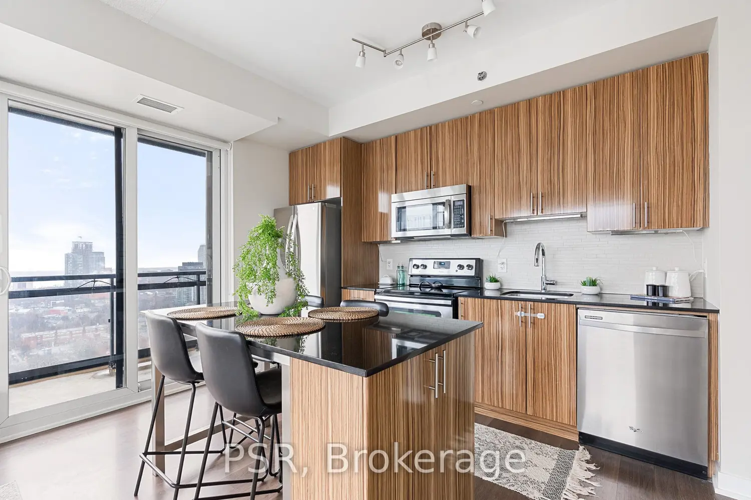 Additional image 2 of 225 Sackville Street 2503