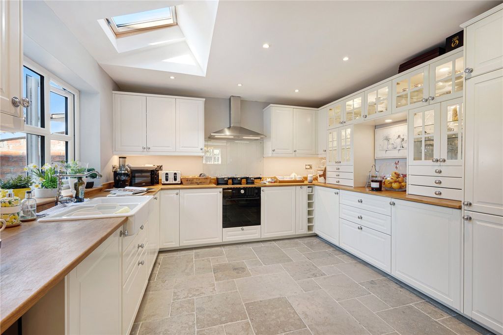 Additional image 10 of 3 bed link detached house to rentAndertons Lane, Henbury, Macclesfield, Cheshire SK10