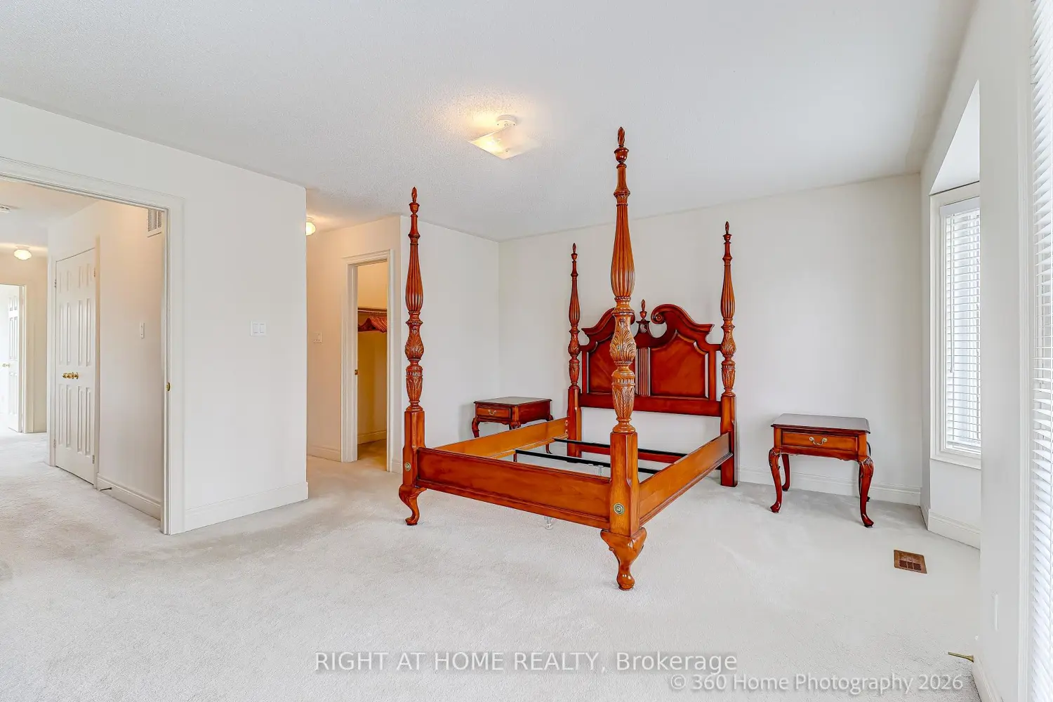 Additional image 12 of 1130 Cawthra Road 2