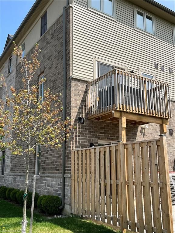 Additional image 2 of 37 Barley Lane, Hamilton, ON, L9K 0K1