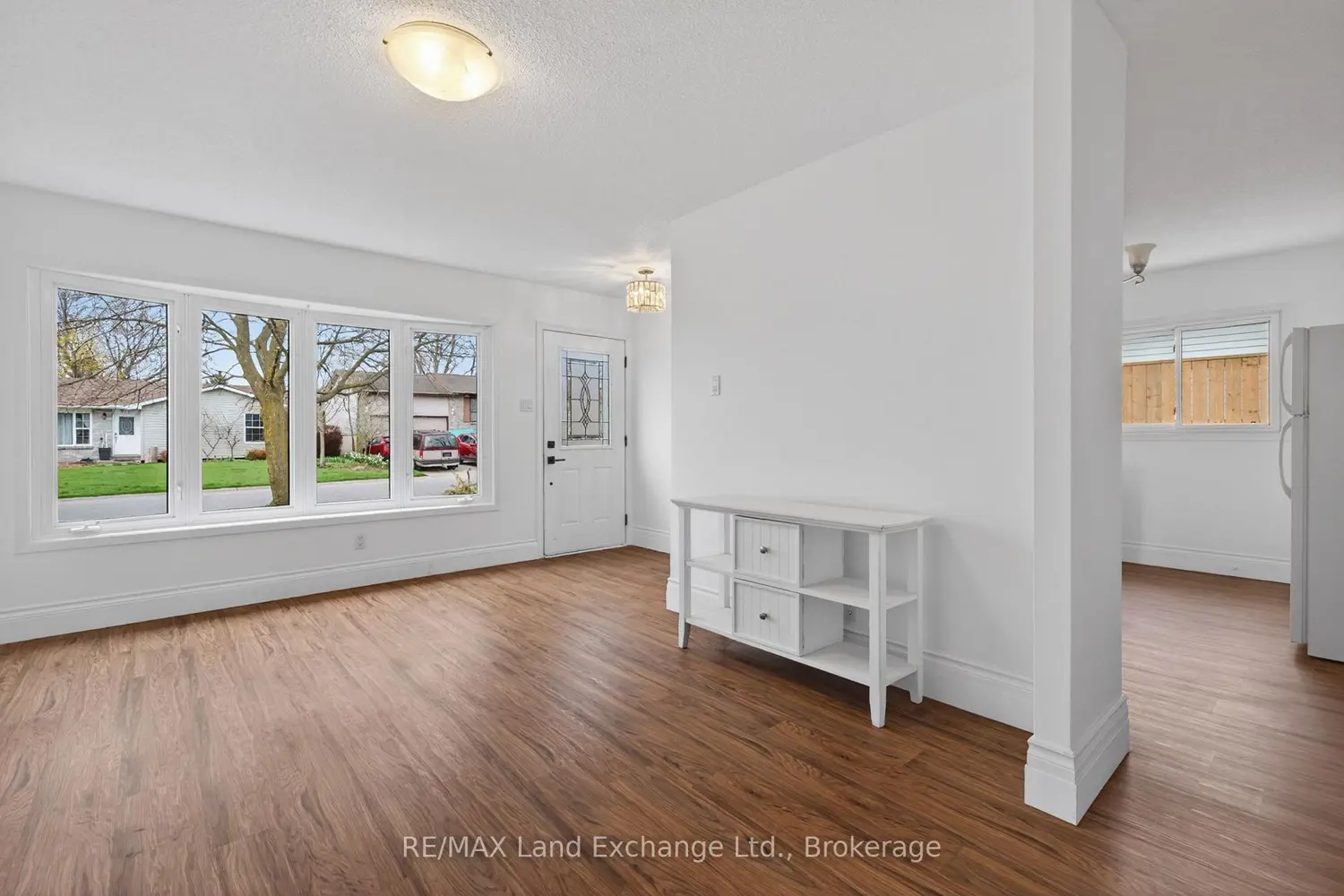 824 Andrew Malcolm Drive photo 4