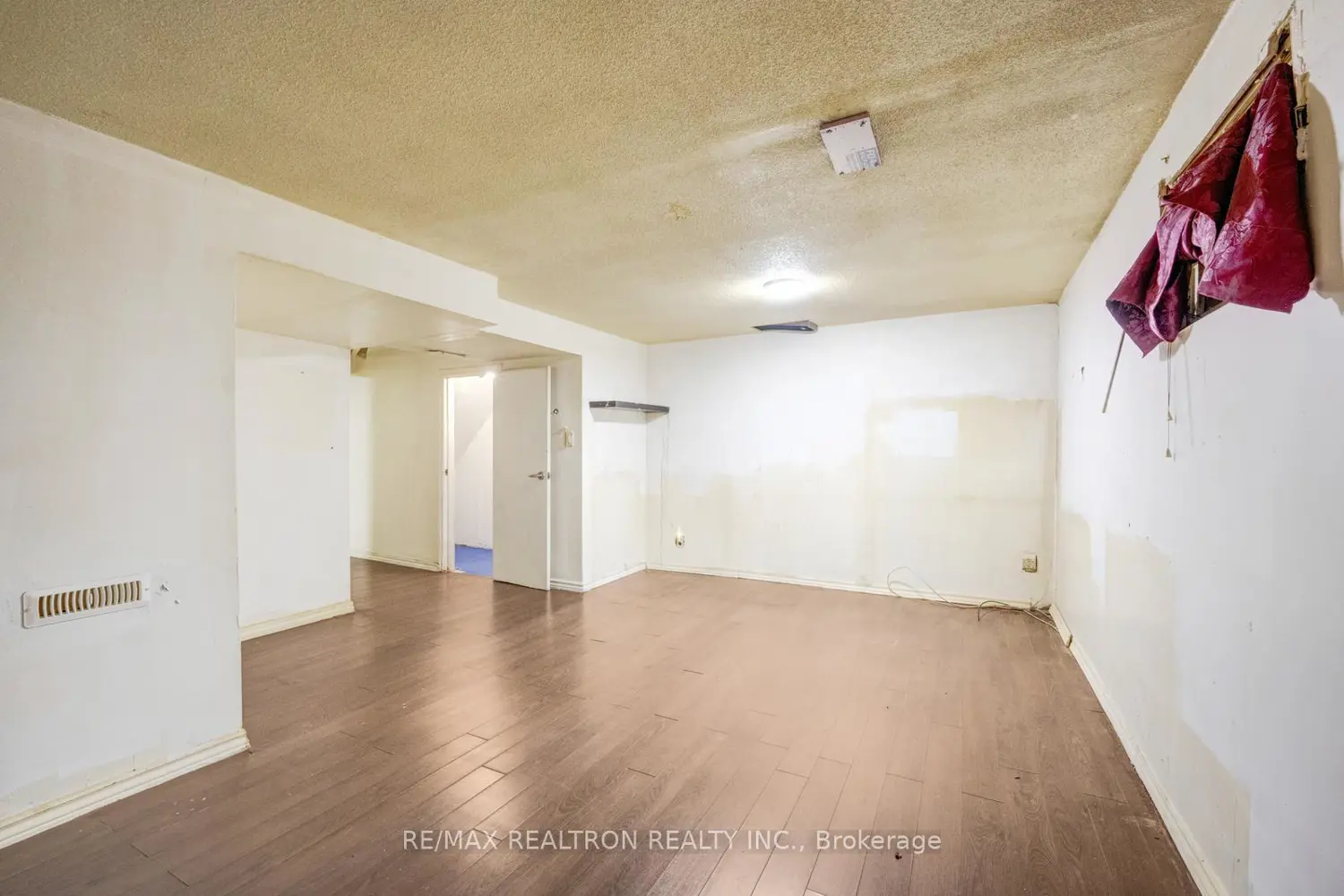 Additional image 17 of 250 John Garland Boulevard 106