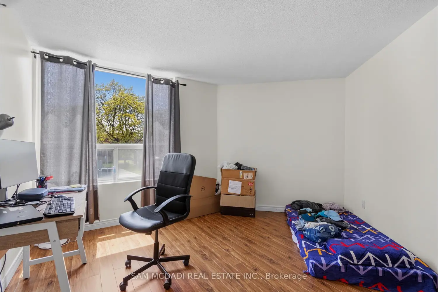 Additional image 14 of 400 York Boulevard 201