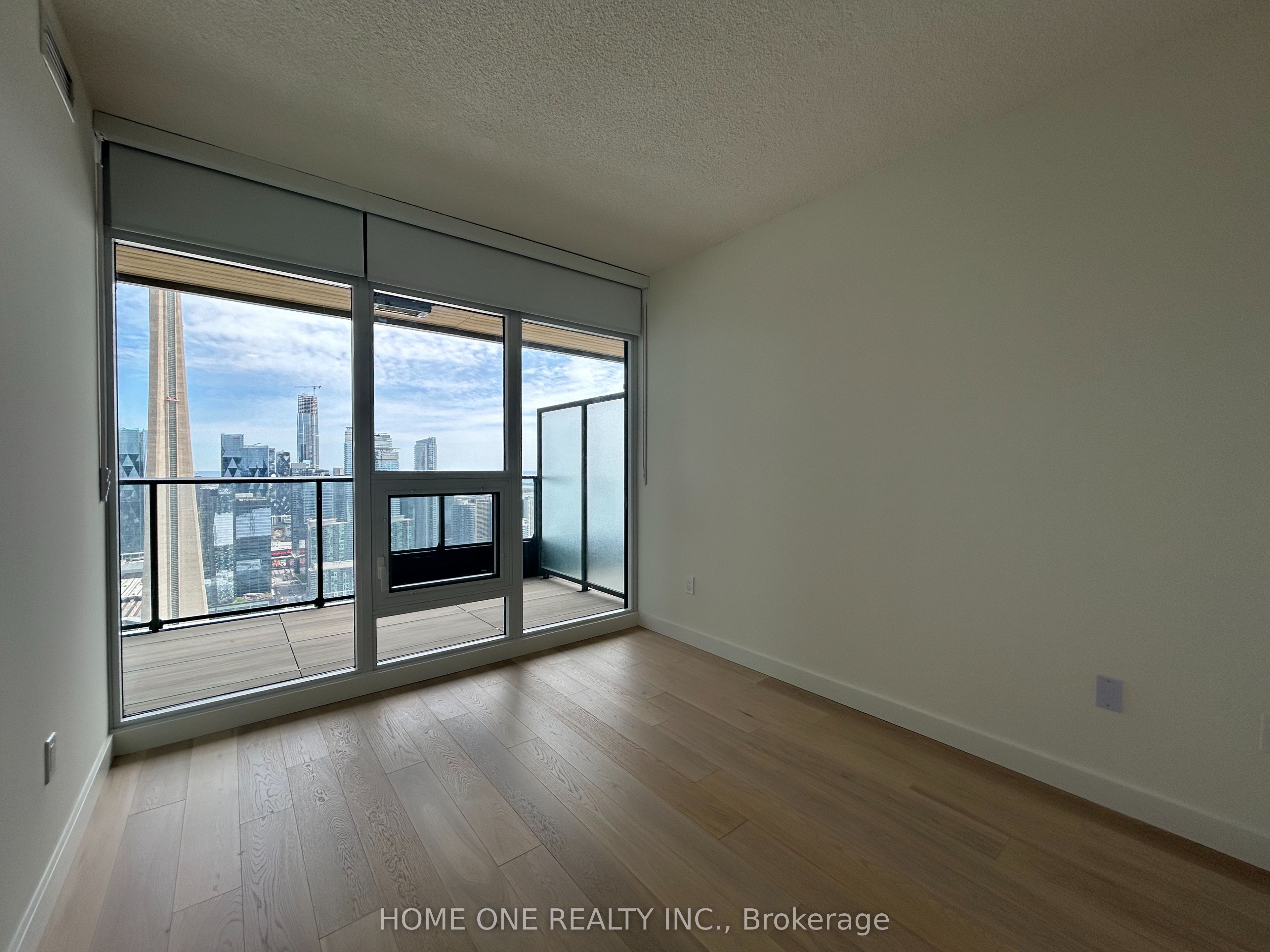 Additional image 5 of 6207-3 Concord Cityplace Way, Toronto, ON, M5V 0X4