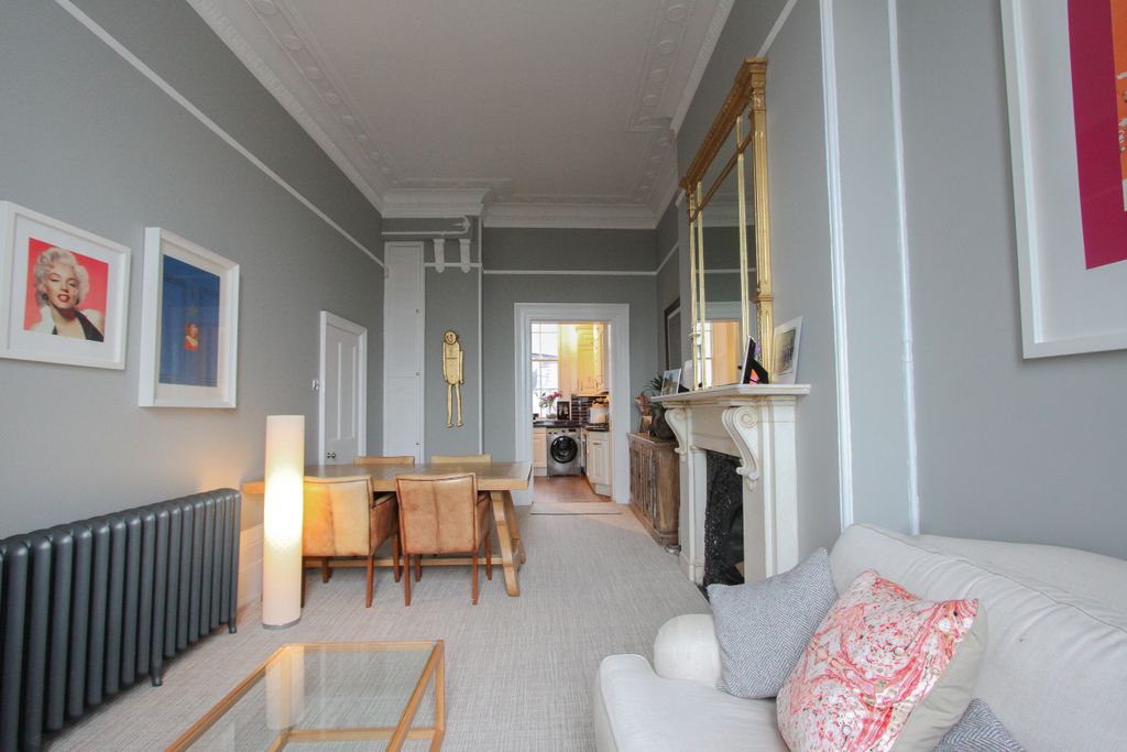 Additional image 4 of 2 bed flat to rentLewes Crescent, Brighton BN2