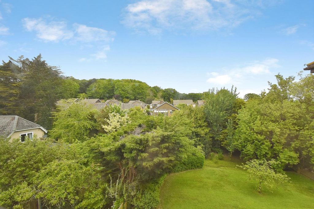 Additional image 9 of 2 bed flat to rent47 Victoria Avenue, Shanklin PO37
