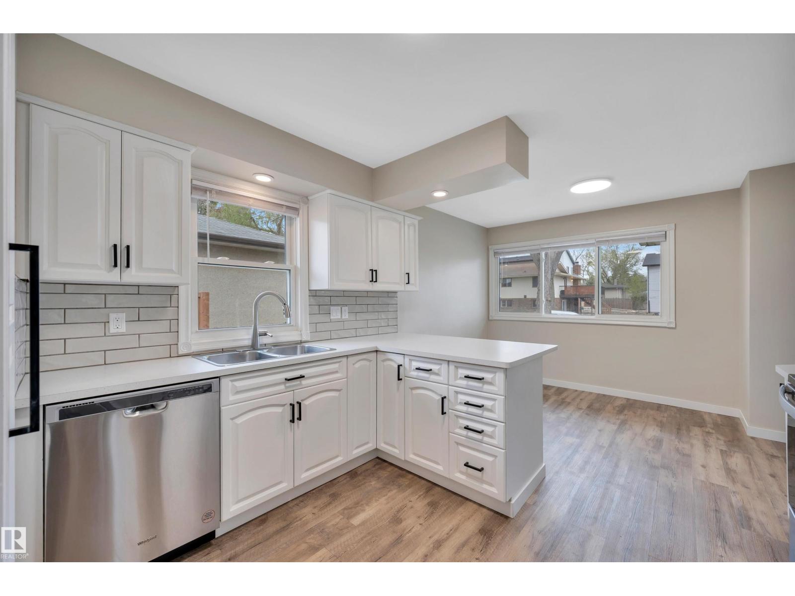 Additional image 5 of 6515-104 A Street NW, Edmonton, AB, T6Y2M2
