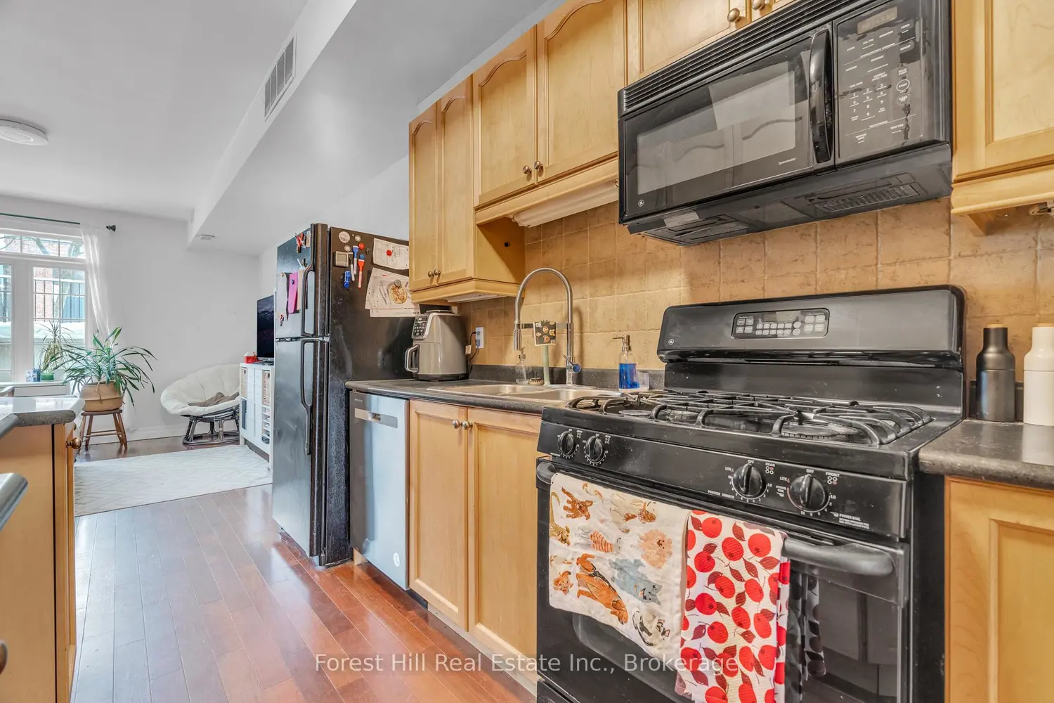 Additional image 7 of 555 King Street 104