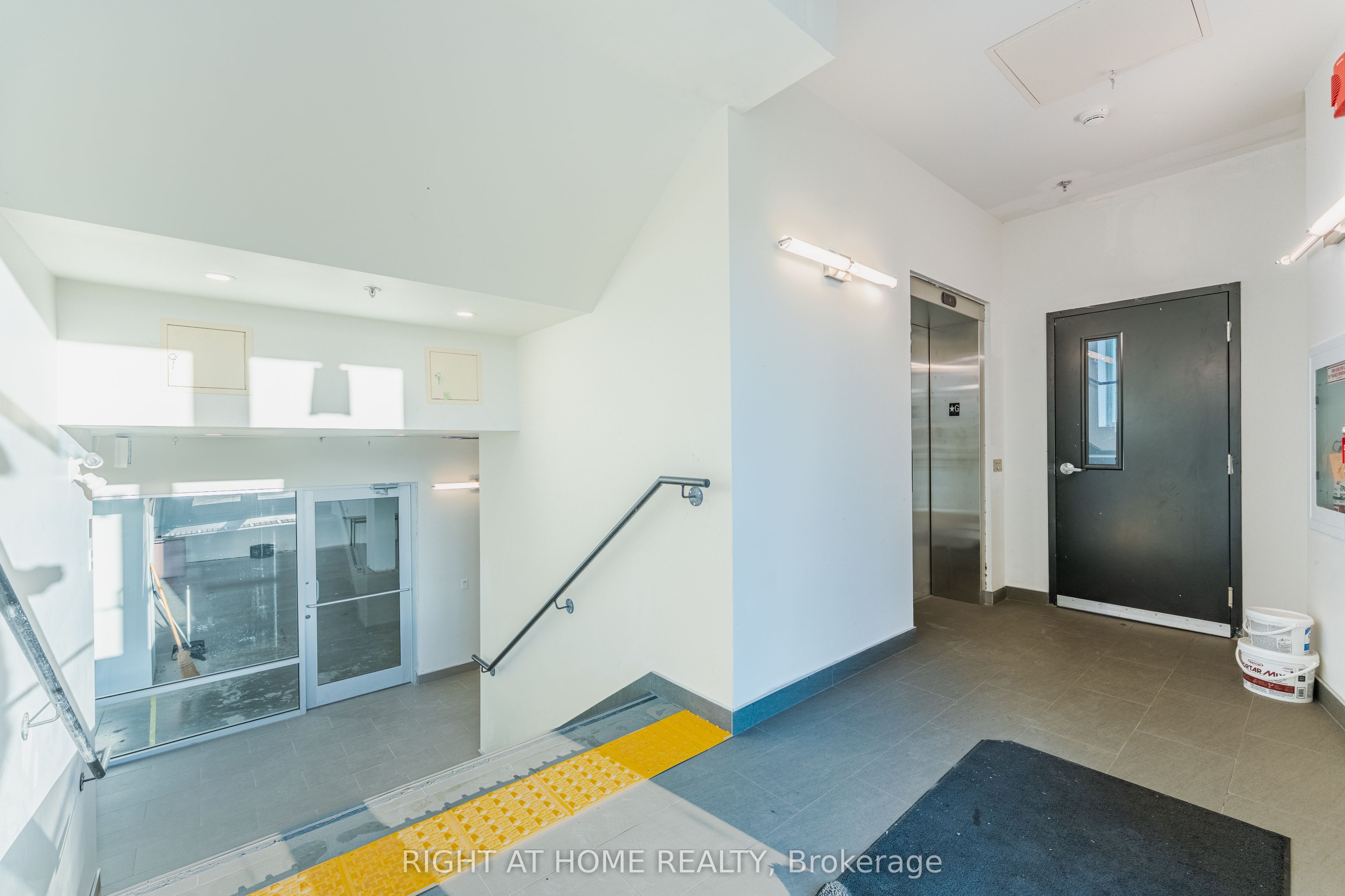 Additional image 5 of 101-1637 Bank Street, Ottawa, ON, K1V 7Y9