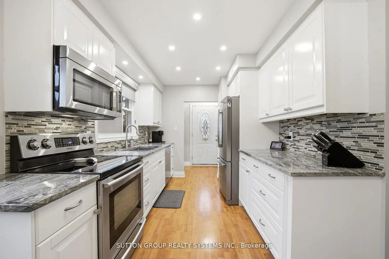 Additional image 5 of 1535 Thetford Court