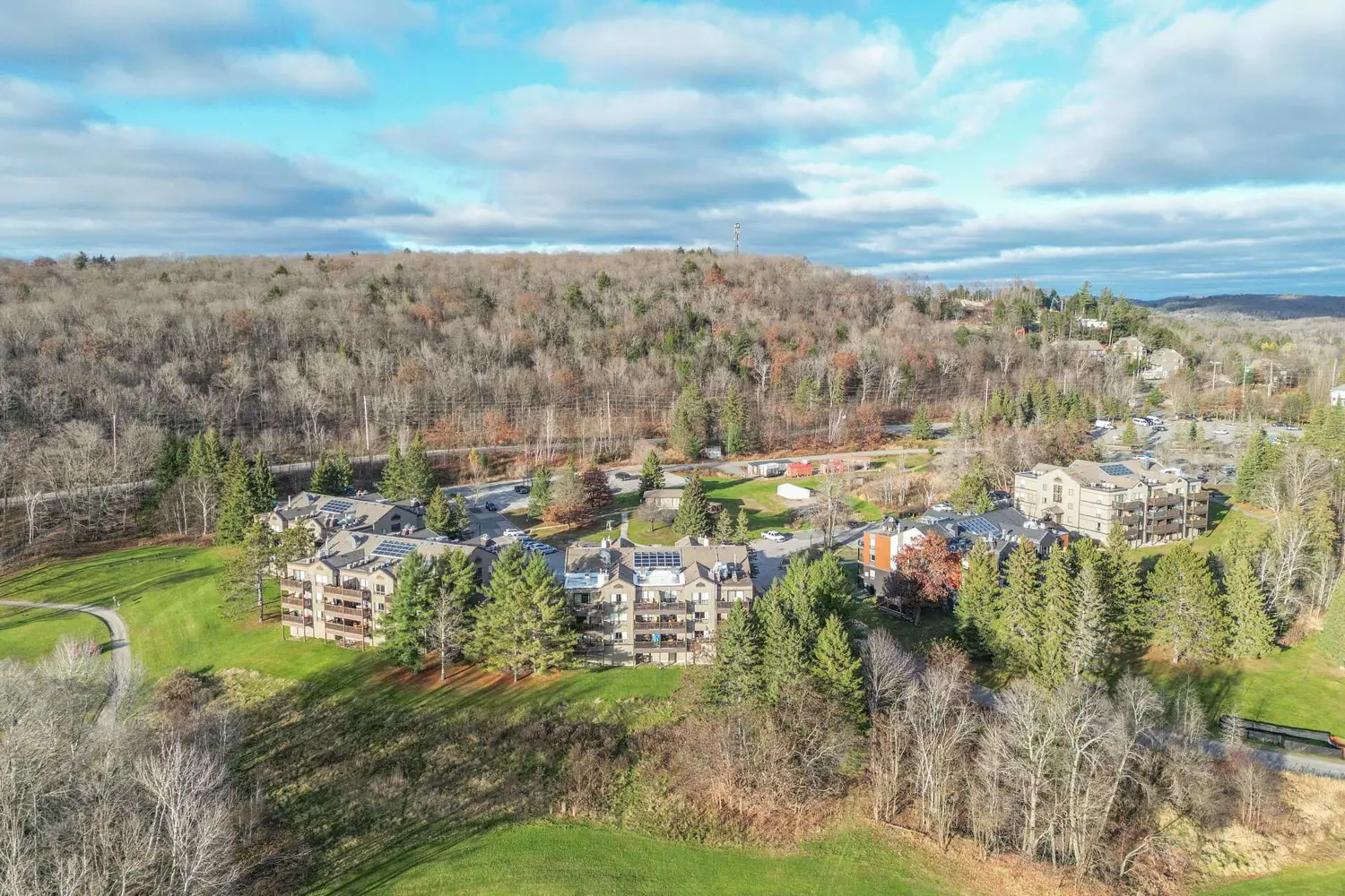 Additional image 2 of 1235 Deerhurst Drive 53-201