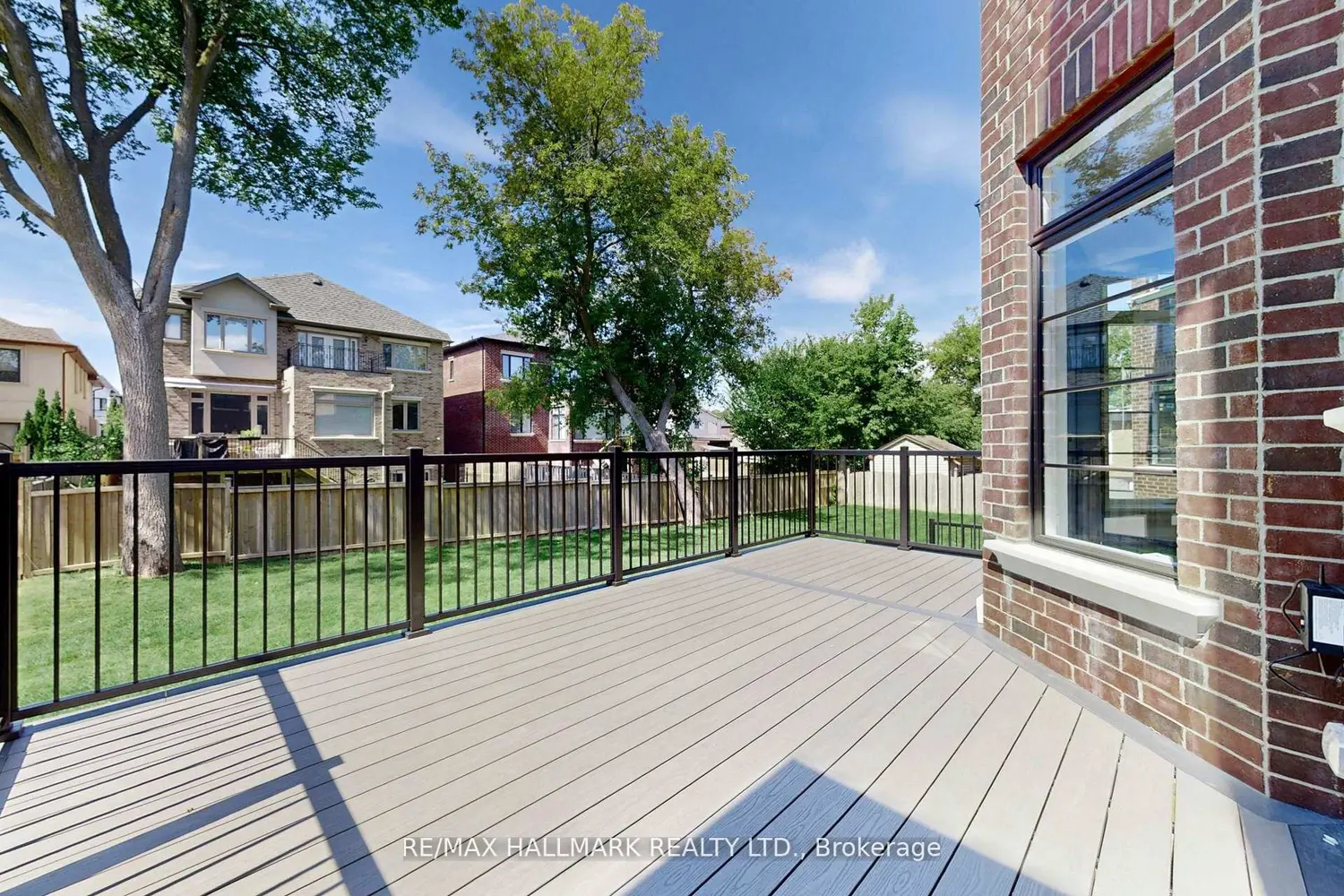 Additional image 19 of 152 Olde Bayview Avenue