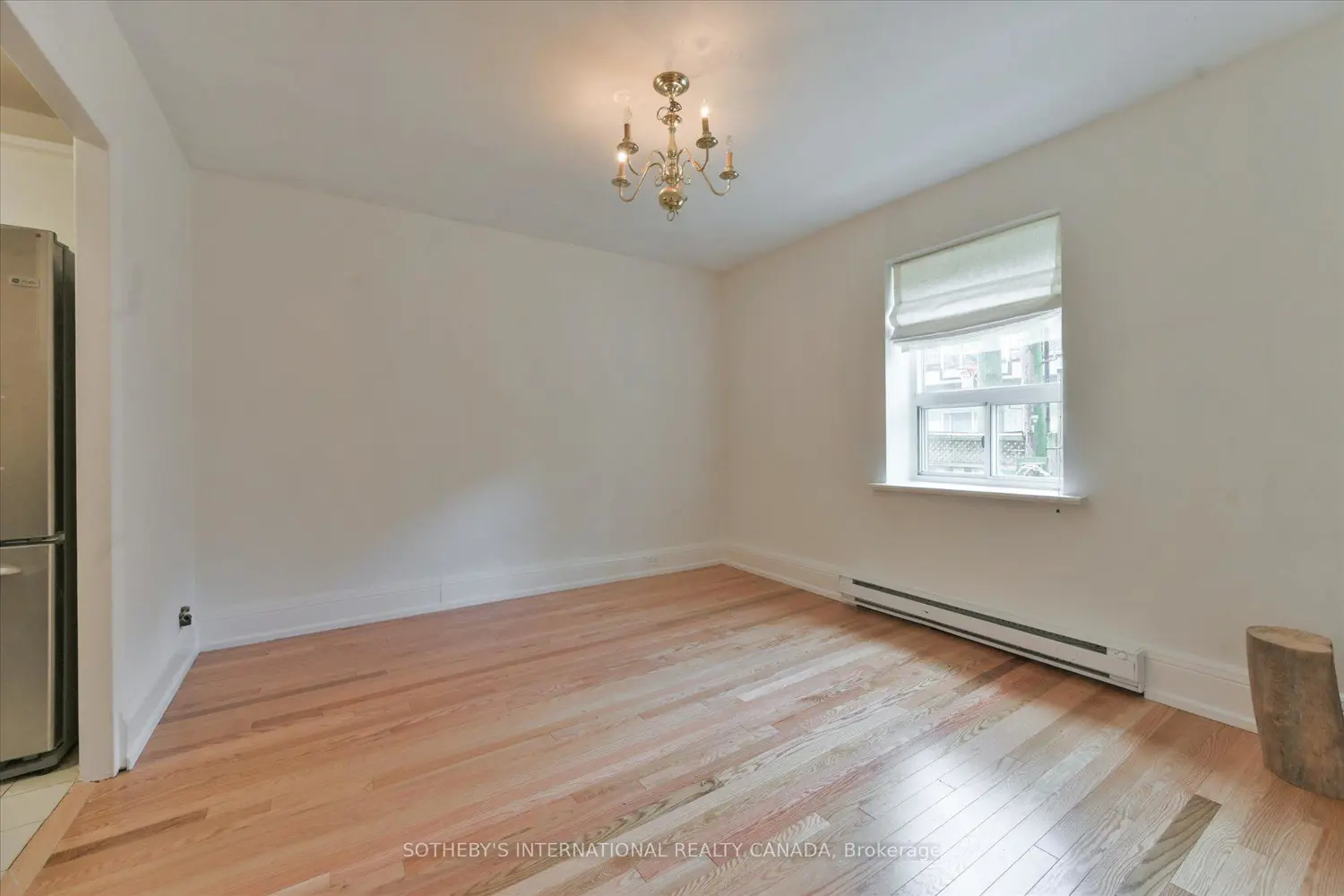 Additional image 8 of 100 Oriole Parkway 106