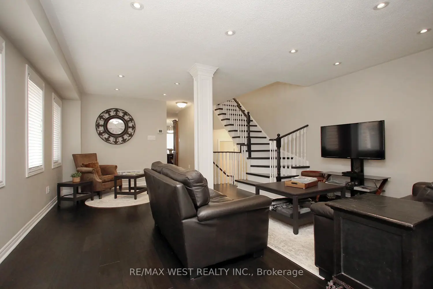 115 Grapevine Road photo 4