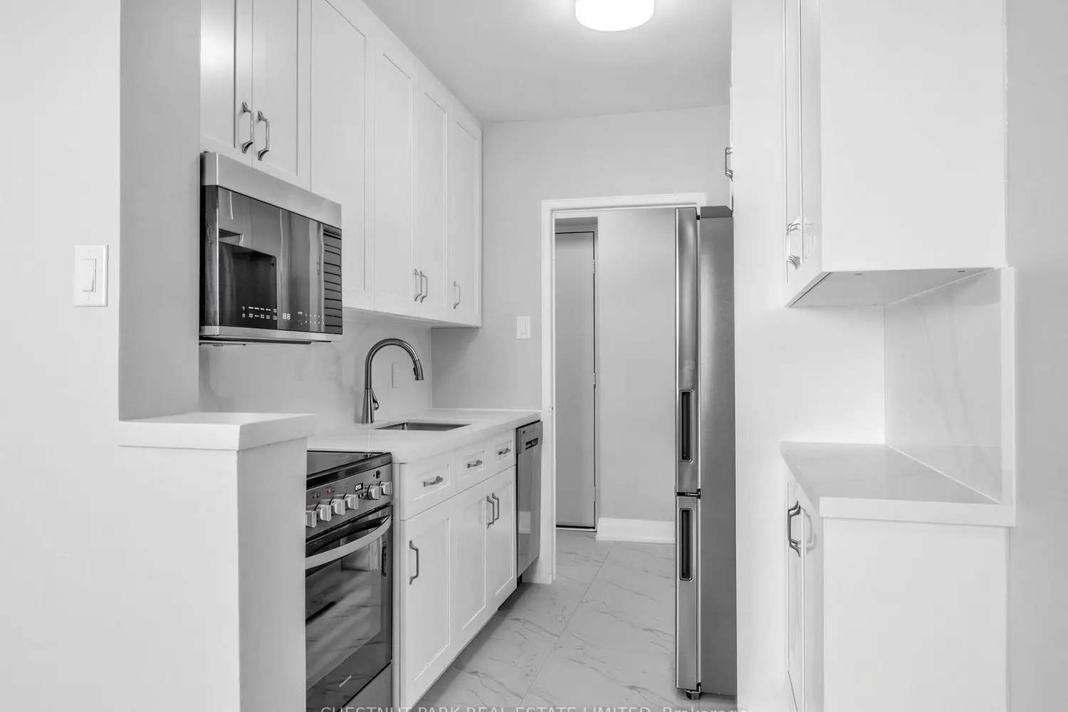 Additional image 9 of 2 Ridelle Avenue 404