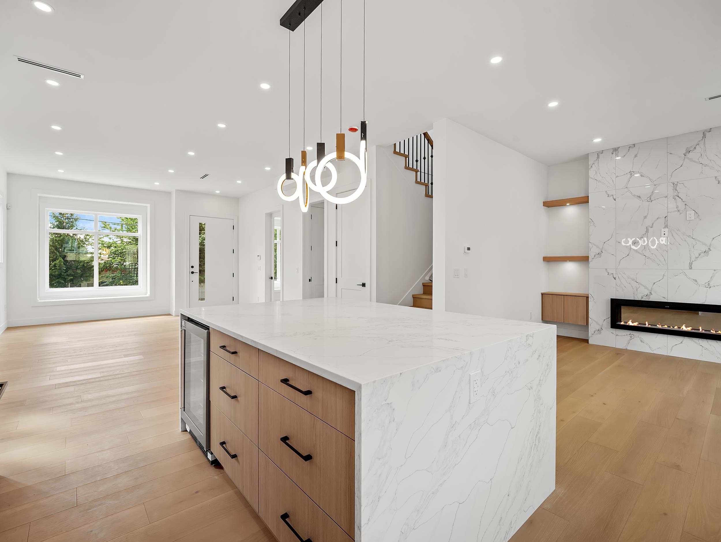Additional image 2 of 2-6885 Aubrey Street, Burnaby, BC, V5B 2E4