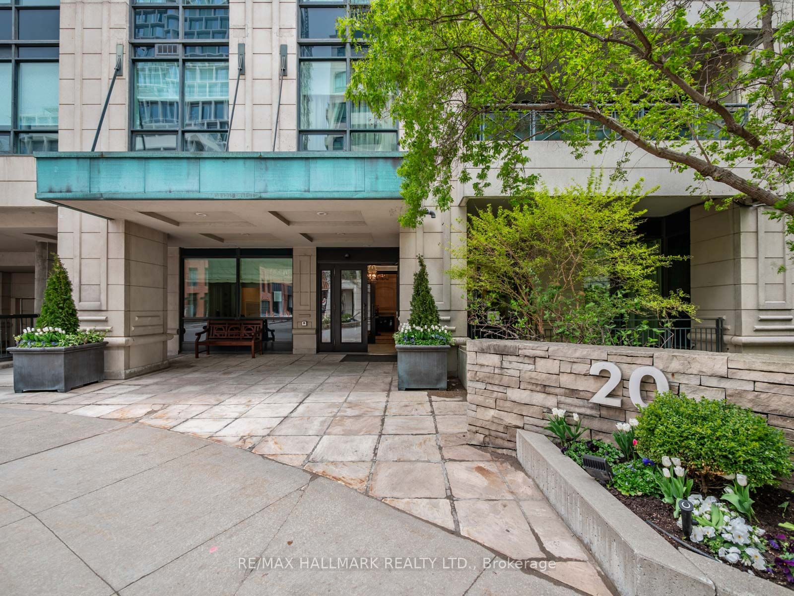 Additional image 2 of 716-20 Scrivener Square, Toronto, ON, M4W 3X9