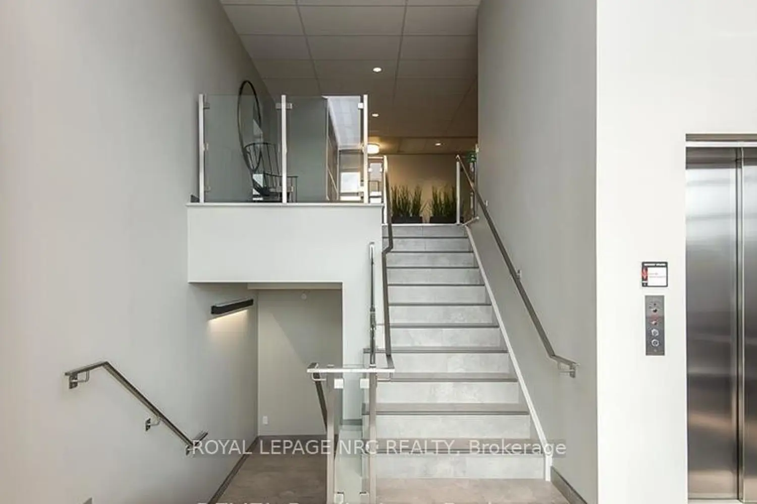 Additional image 3 of 120 Summersides Boulevard 300