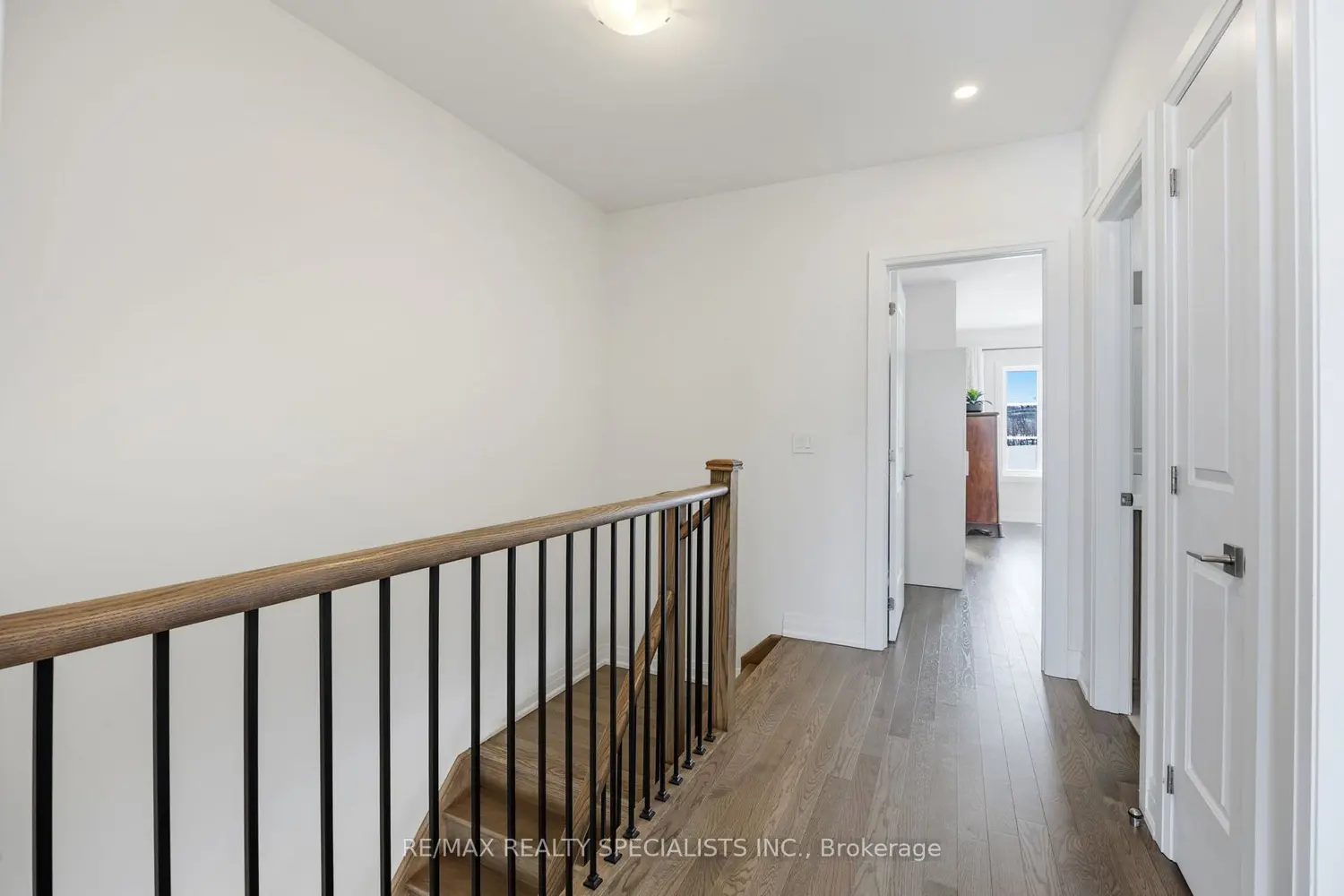 Additional image 11 of 324 Laplante Street