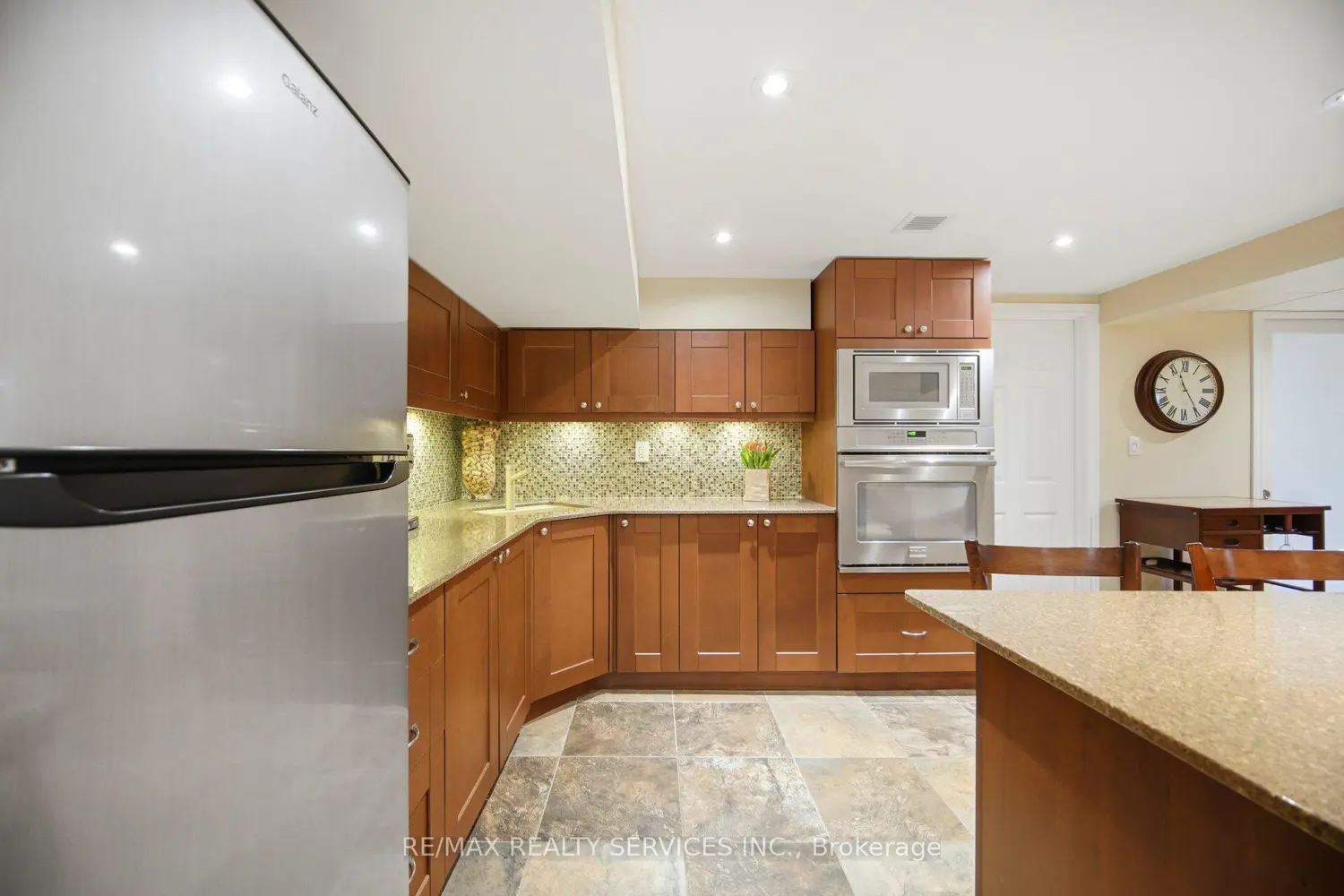 Additional image 13 of 25 Ascot Avenue