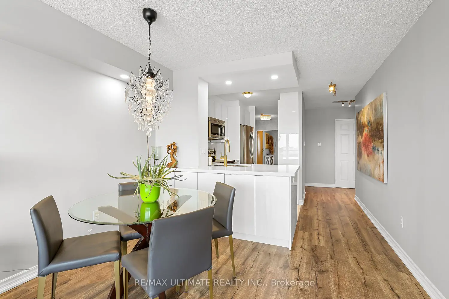 Additional image 5 of 3231 Eglinton Avenue 1205B