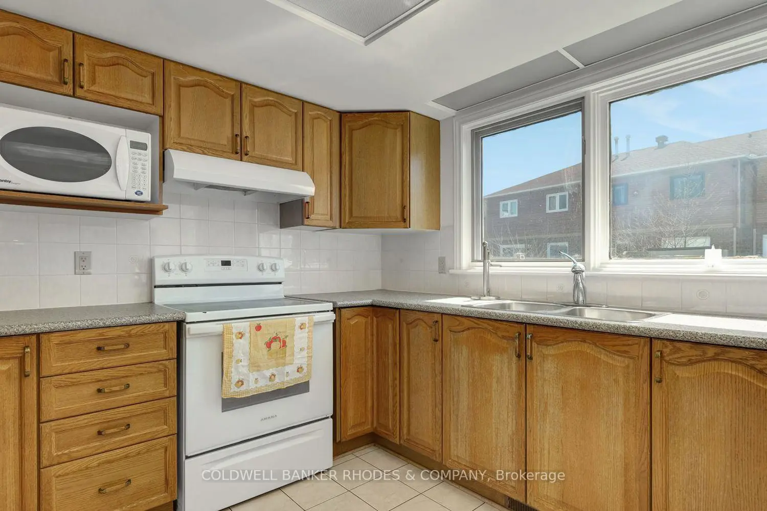 1626 Blohm Drive photo 5