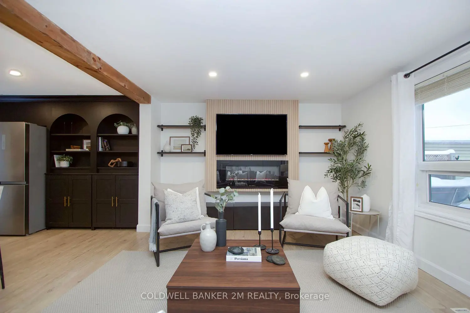 Additional image 4 of 812 Burnham Street