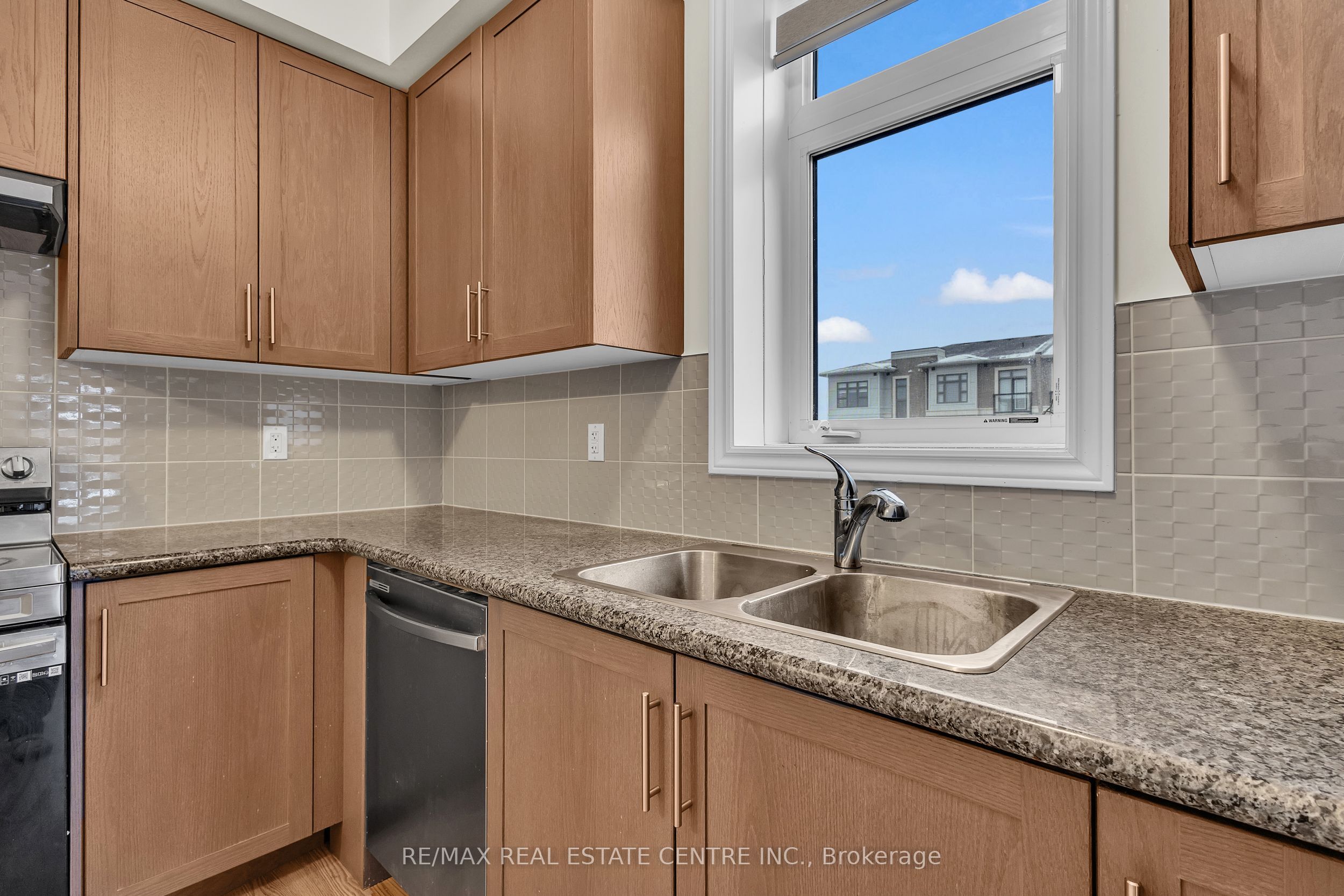 Additional image 6 of G-32 (312)-10 Halliford Place, Brampton, ON, L6P 0N5