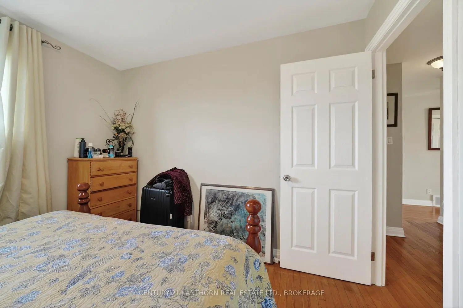 Additional image 11 of 417 Beach Avenue