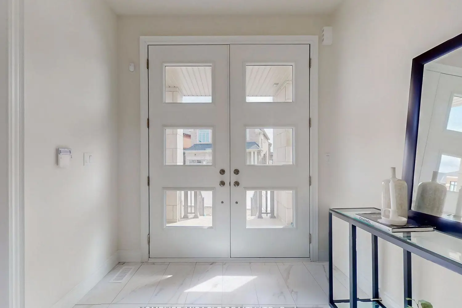 25 Joiner Circle photo 2