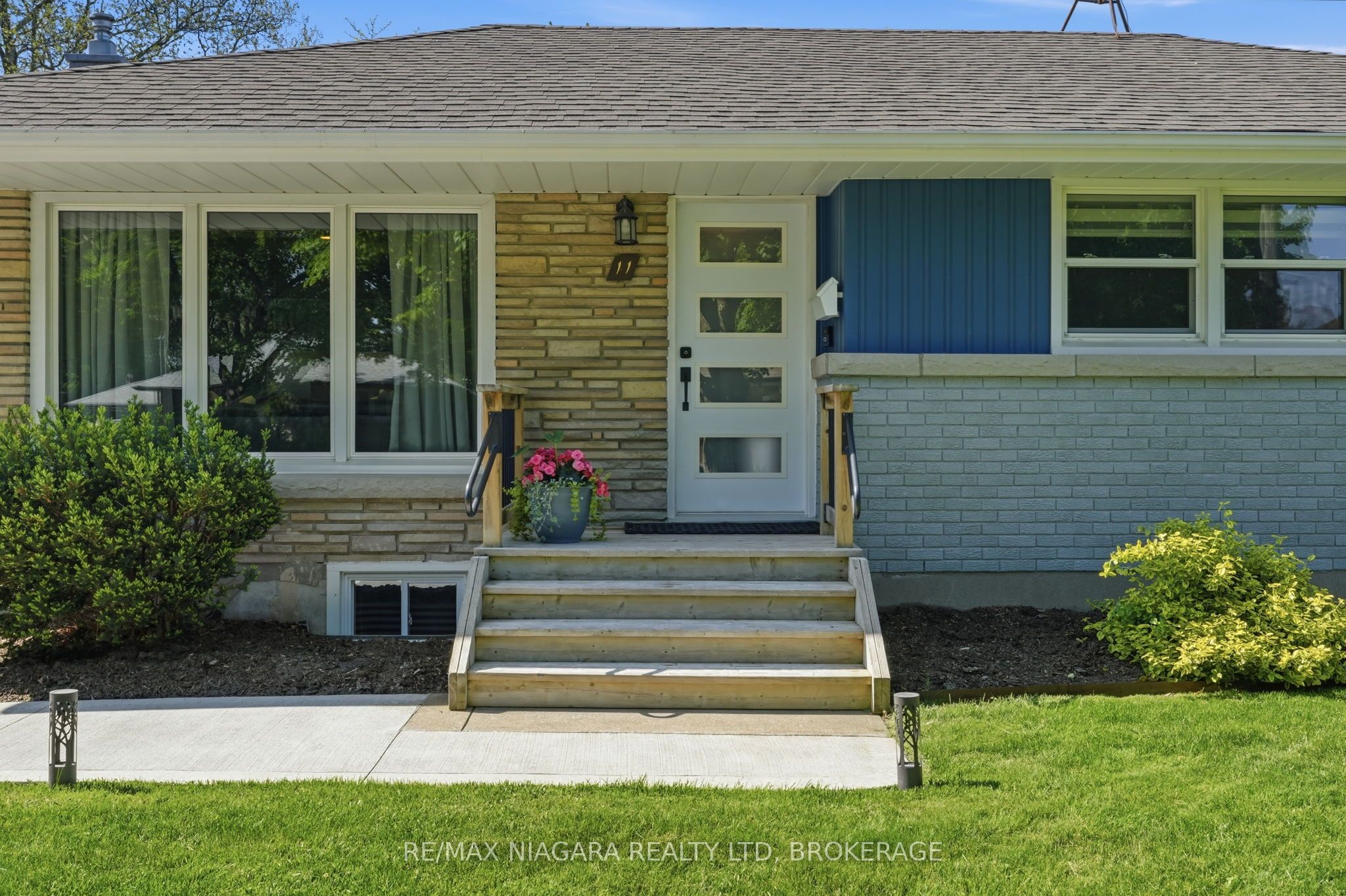Additional image 2 of 11 Brucedale Avenue, St. Catharines, ON, L2M 2Z4