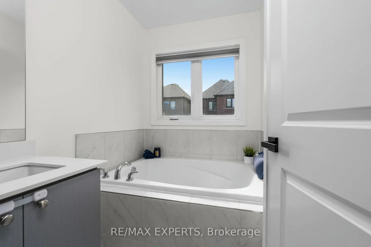Additional image 13 of 1473 Blackmore Street
