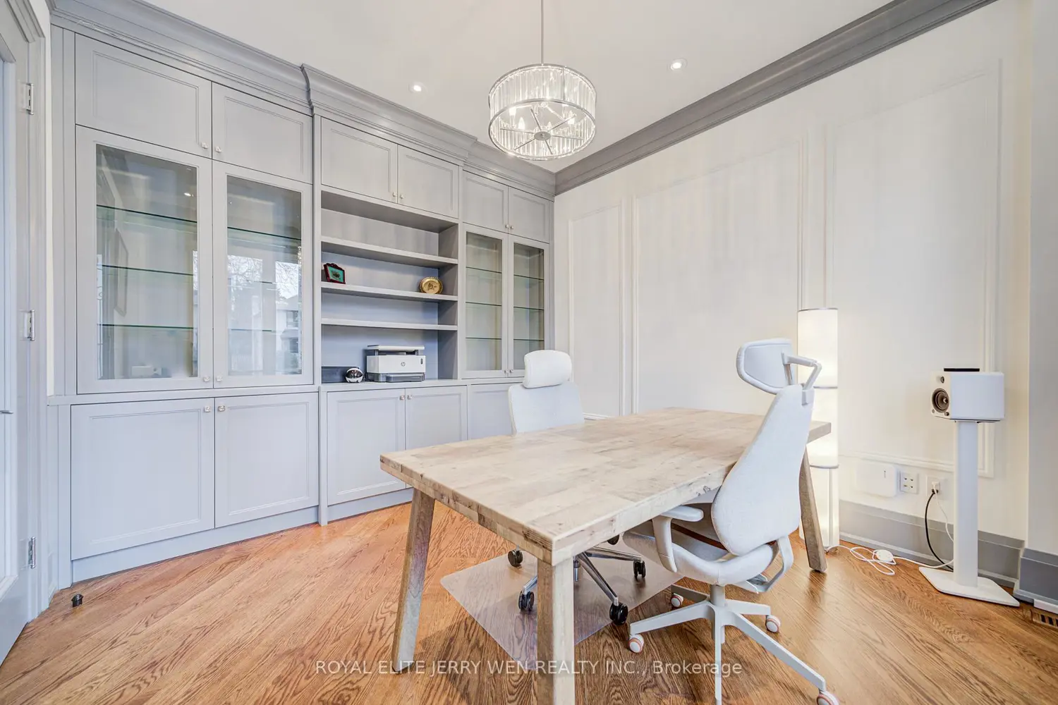 Additional image 3 of 300 Upper Highland Crescent