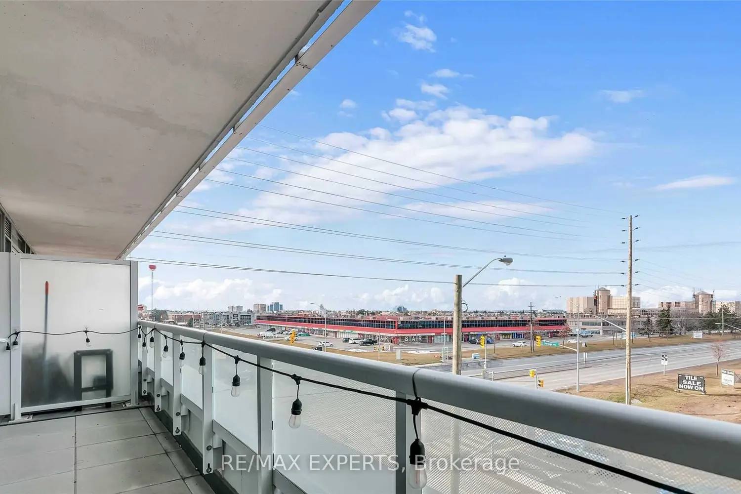 Additional image 17 of 7895 Jane Street 214