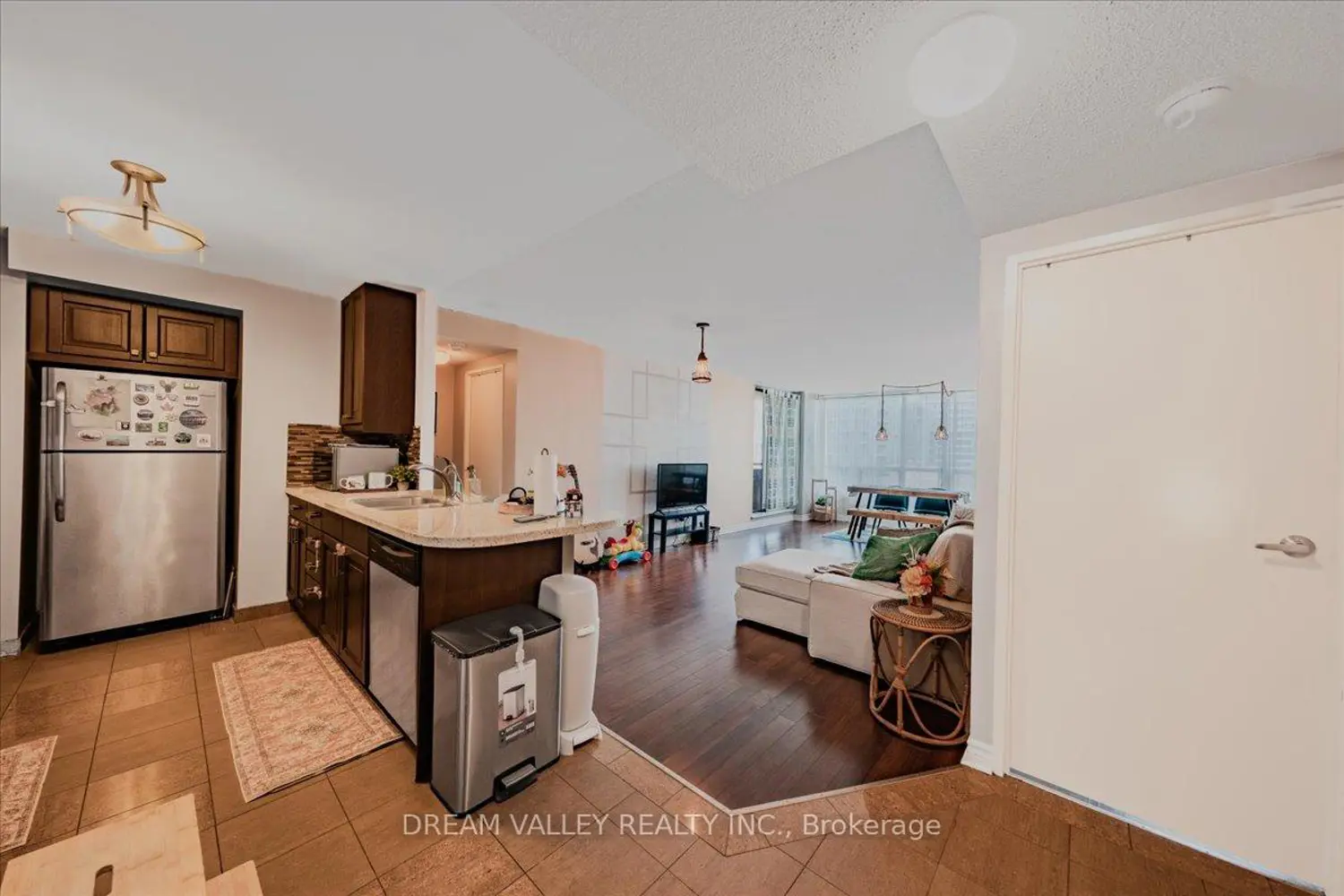 5765 Yonge St Street Ph504