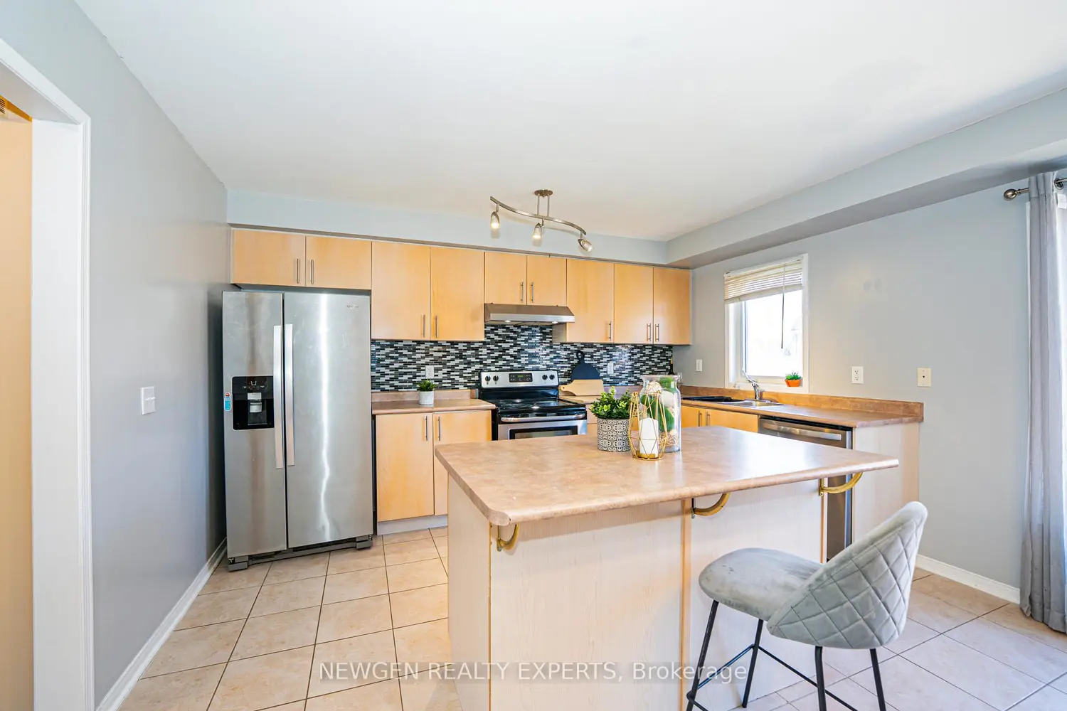 Additional image 11 of 3409 Southwick Street