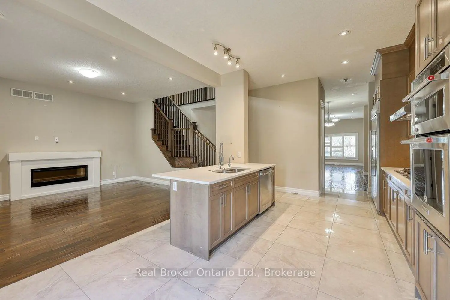 Additional image 6 of 804 Normandy Drive