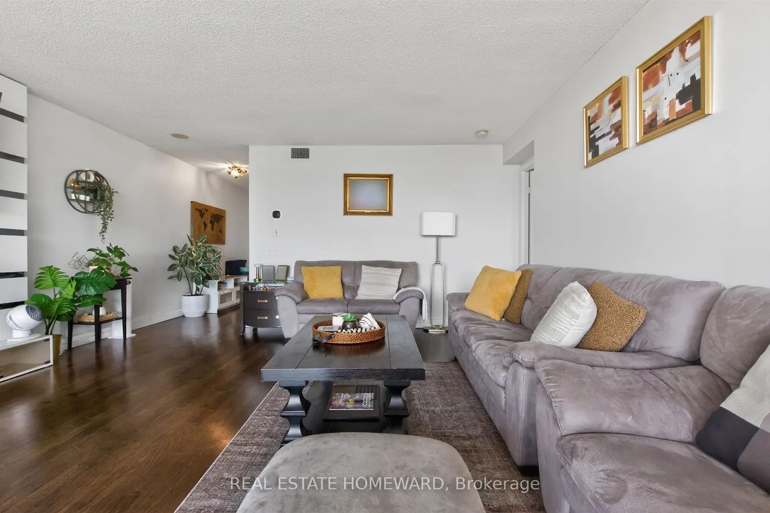 Additional image 3 of 30 Harrison Garden Boulevard 602