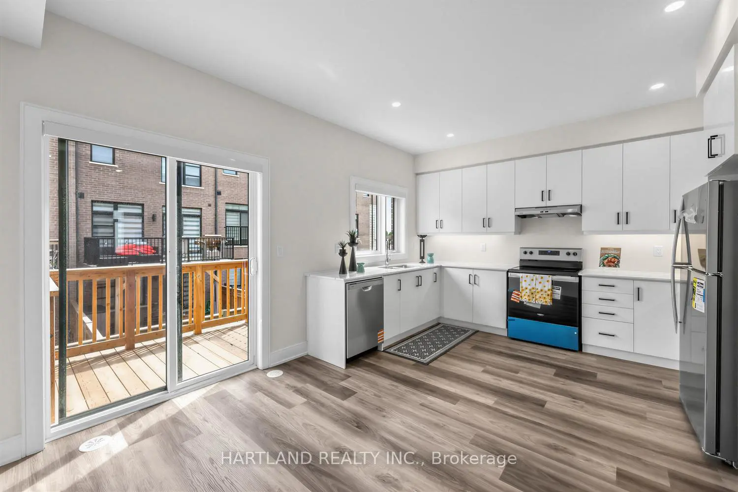 Additional image 4 of 1695 Dersan Street 505