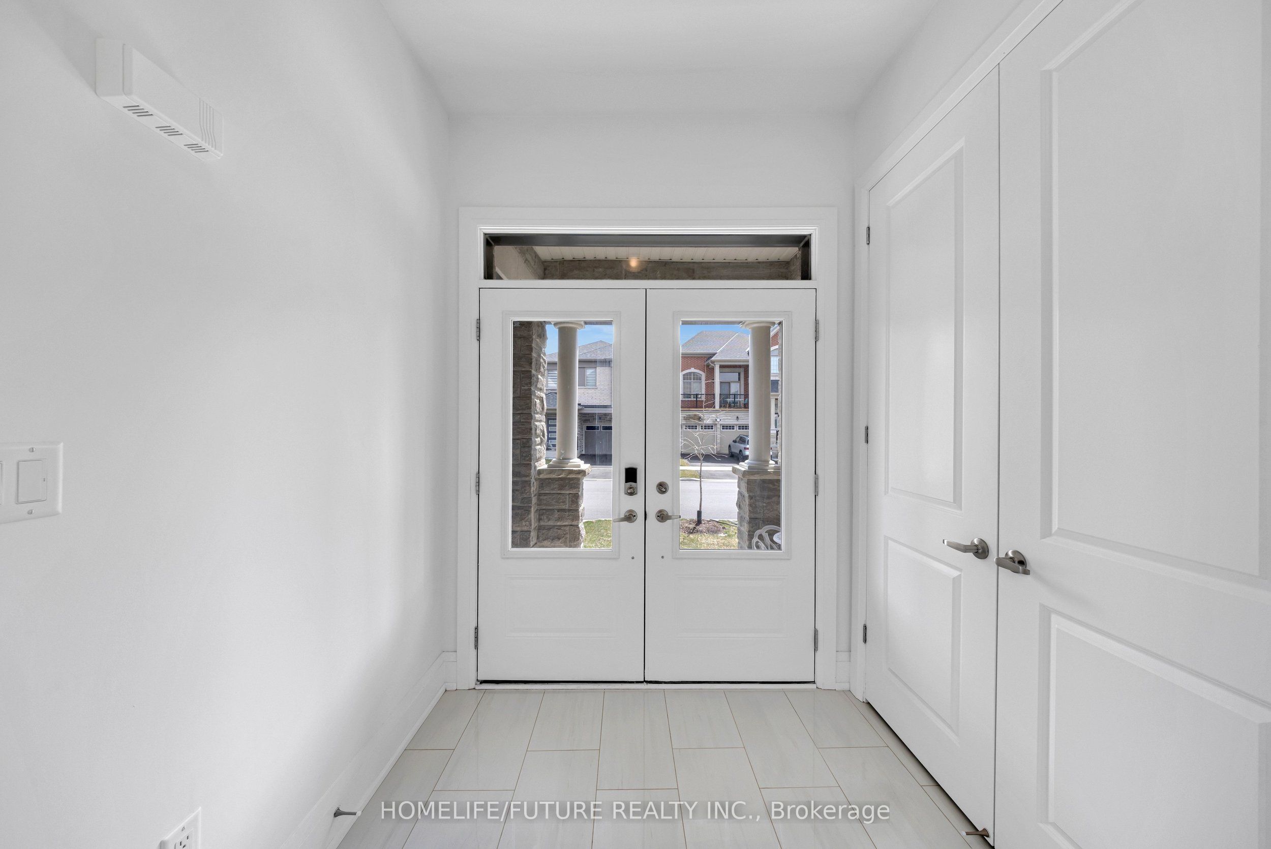 Additional image 6 of 1416 Swallowtail Lane, Pickering, ON, L1X 0N8